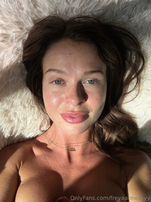 100002211804a7a671eec7d896