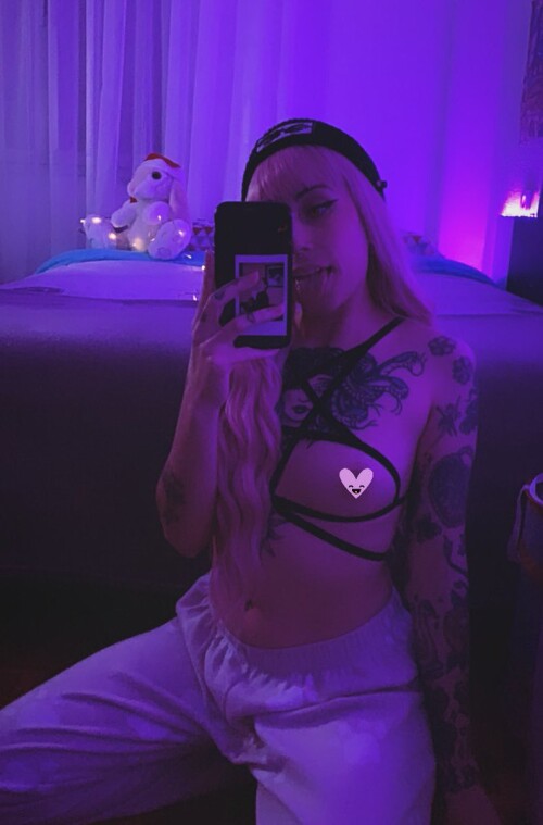 1000022196f0d7d525bc4ac93f