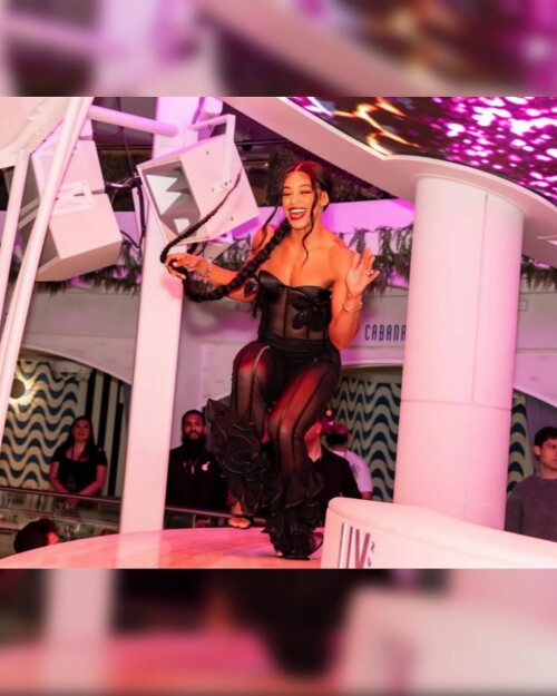 1000022335686da496718cf842