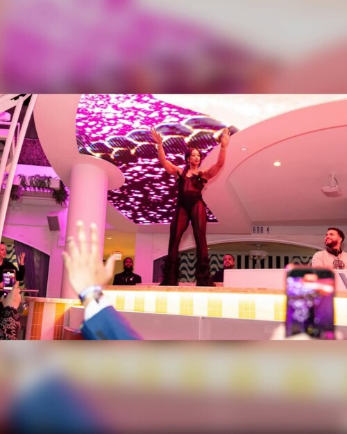 10000223361bdc2f7aedd88a22