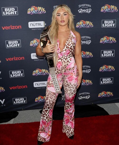 100002272248423ae309799983