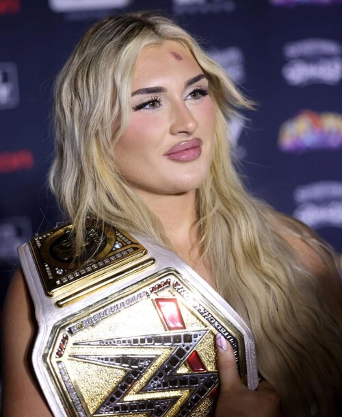 1000022726300e297657ba566b