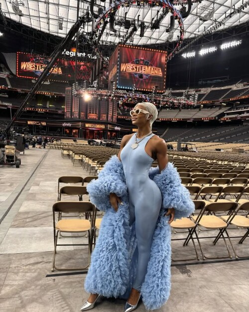 10000228572005bff9c2030ad2