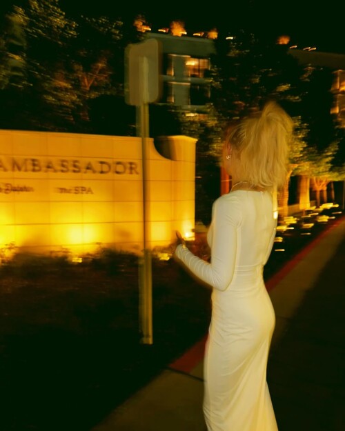 1000022892b4e6c03abb7e51c8