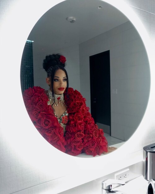 1000022899032f1e239342aba5