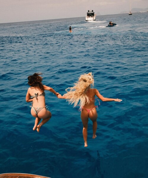 10000231034b422aa3c68da38a