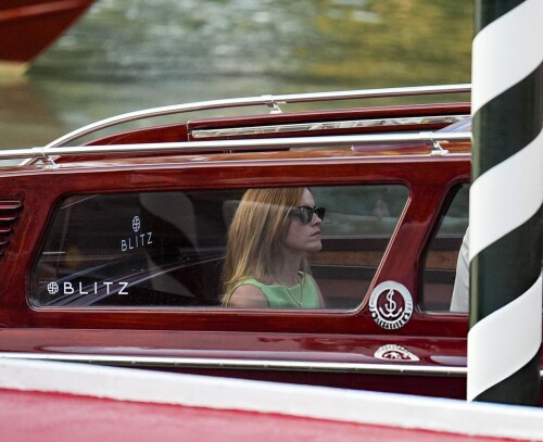 100002311379706679f8ec9d73