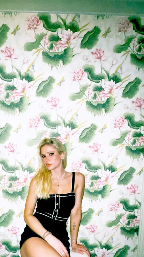 10000231800049f141f4987ac8