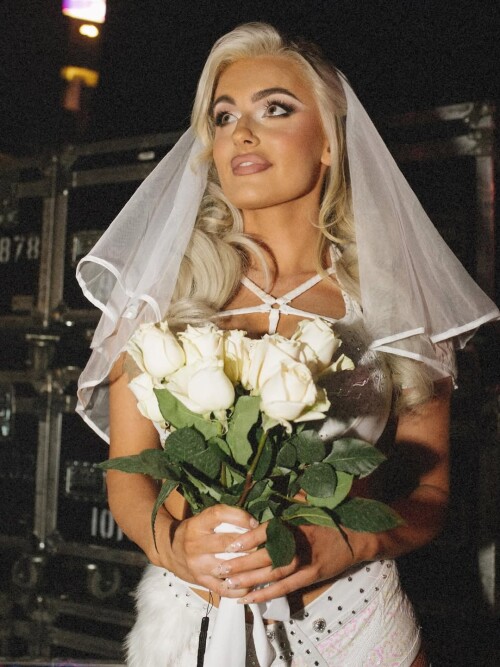 1000023231e991620ddce4d3b5