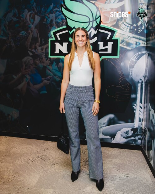 10000235460fb67a8549e58977