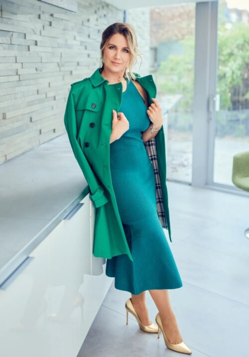 1000023703bd841ebac04683a5