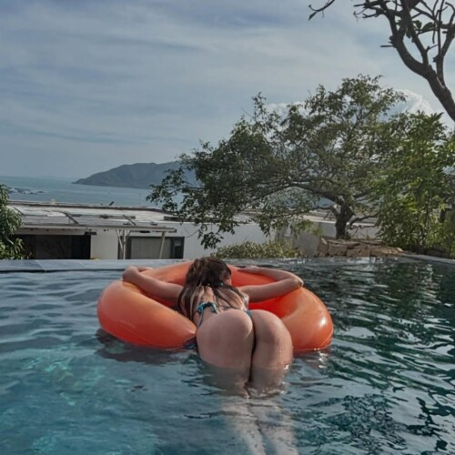 10000238952690fc846966793a