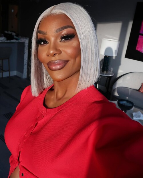 10000240106db775a5e25c085d