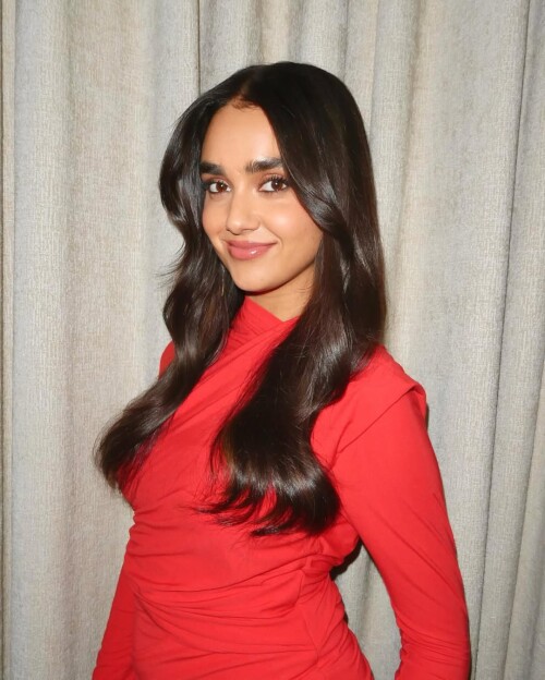 10000241880e559656b92499b6