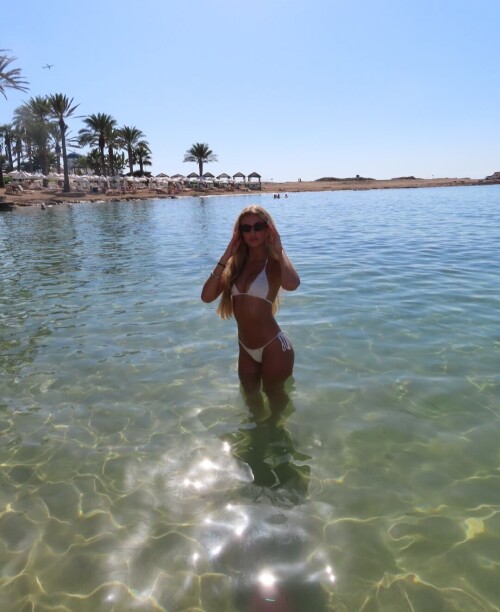 10000242648f0a55284dd9209a