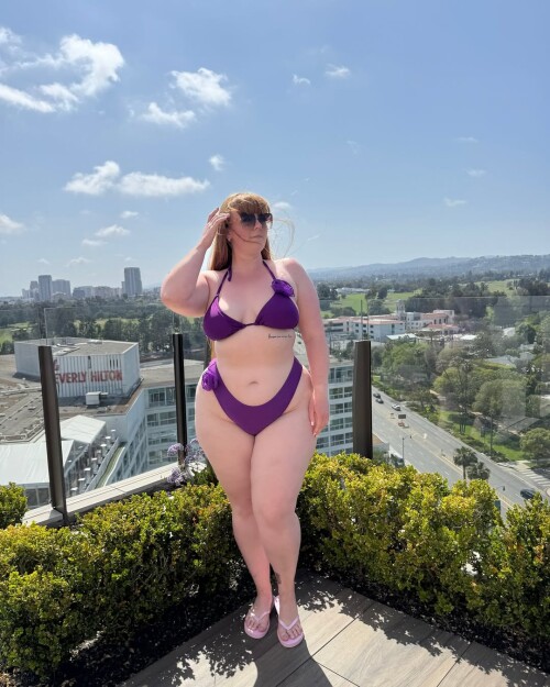 10000243942f04093bea7b67f4