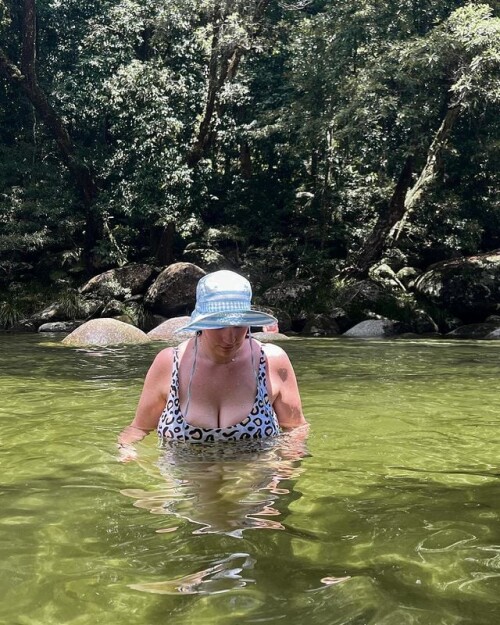 10000245700e9738d82875c5c8