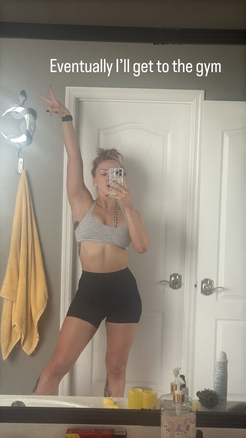 1000024842acfa7d326cb7155a