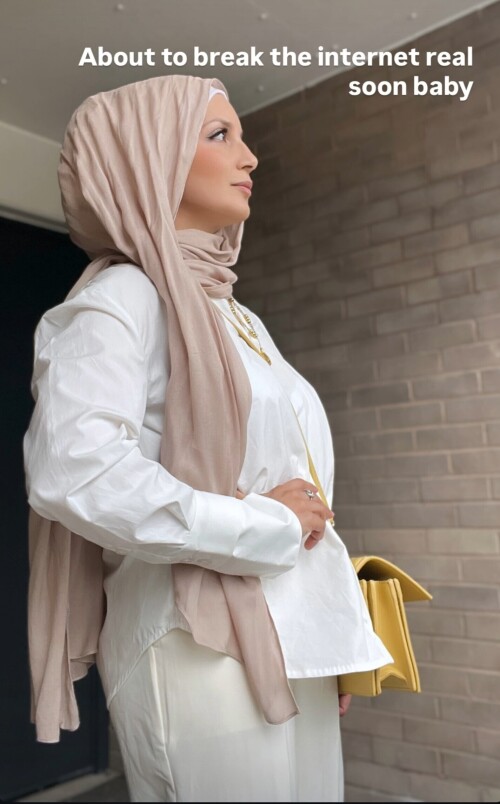 10000252434a5654eaa7f69a0b