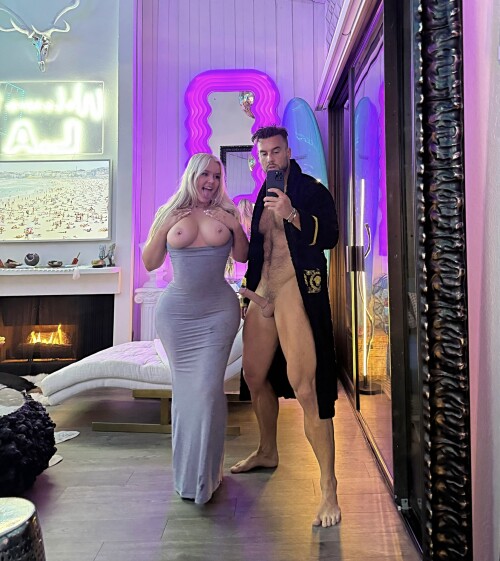 1000025703b3070511be942f7a