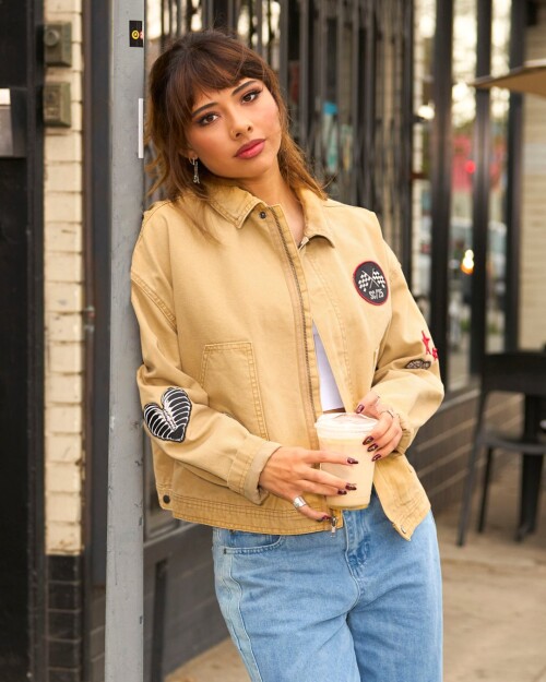 10000259767eb4f85455cba860