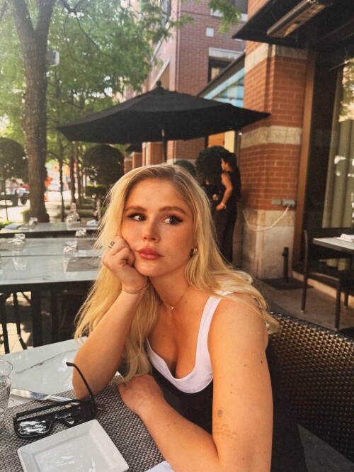 1000026200c674e1ca57f4ac83