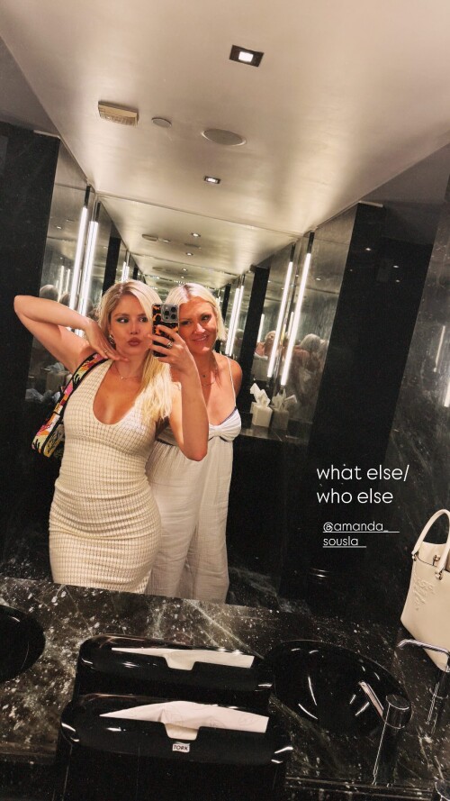 1000026309fb9c8bc98638b93b