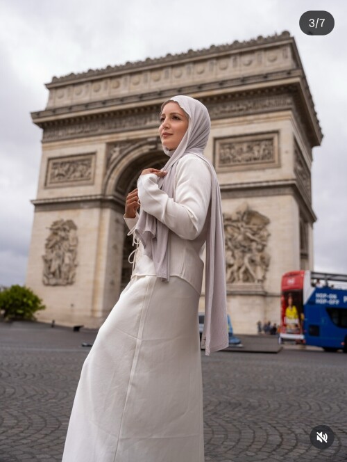 1000026823c9cbcf3649854b20