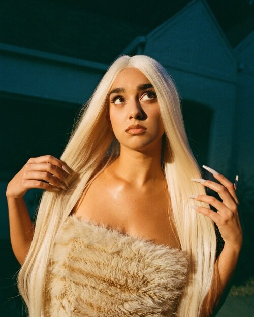 1000027346a21a6b22ba5680cd