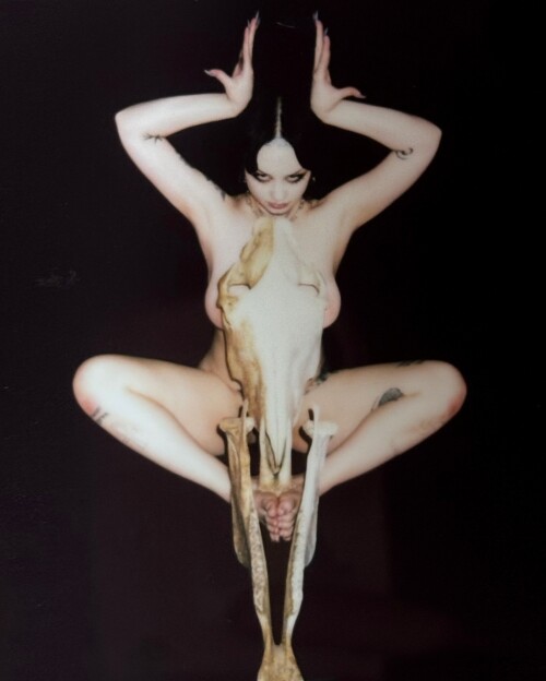 100002740363831b1c26b887c0