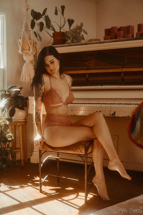 1000027733c5a17316fbd435f8