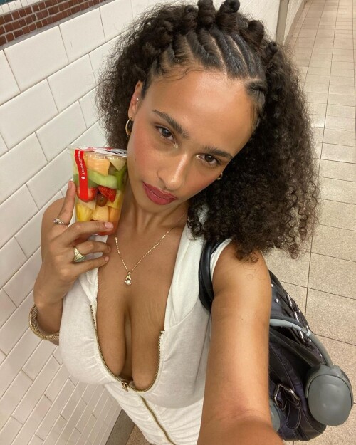 1000027880a65c848166807329