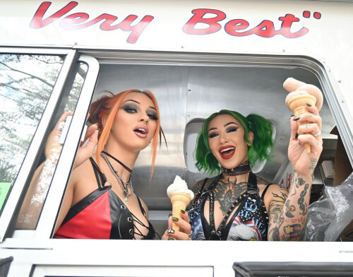 1000028087655bf0b35a21fd98