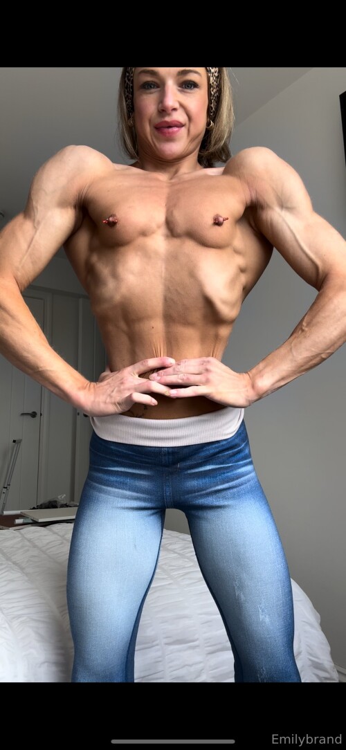 100002812280a34b8f7d347122