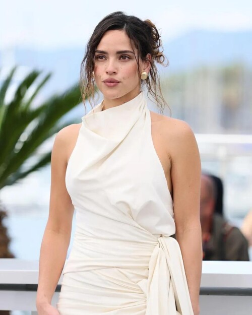 10000281571cd15ea21bc19ec1