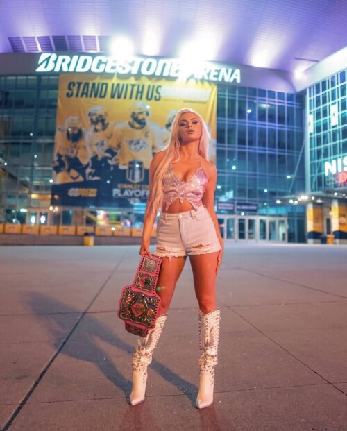 1000028854c38547c774d69b81