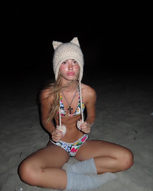 100002887845ec81bbf6f72b41