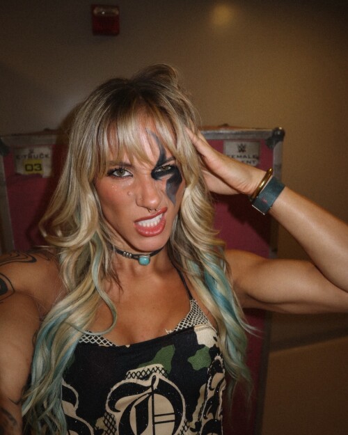 1000029063831a46ce9cc3e243