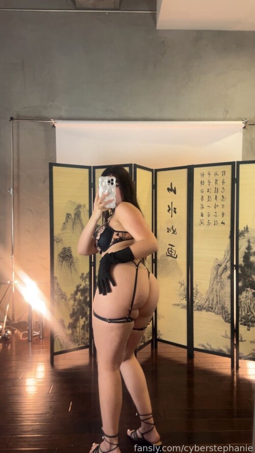 100002932176aae7efc8a39860