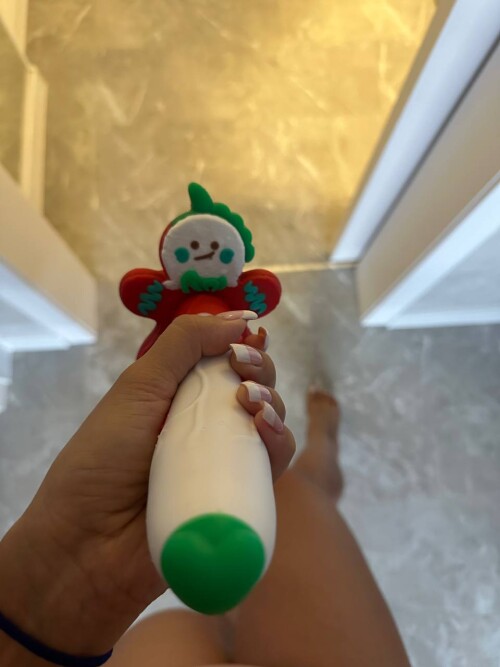 1000029352b9484d407d9bf559