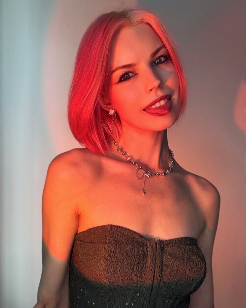 10000293810d10798c4757c254