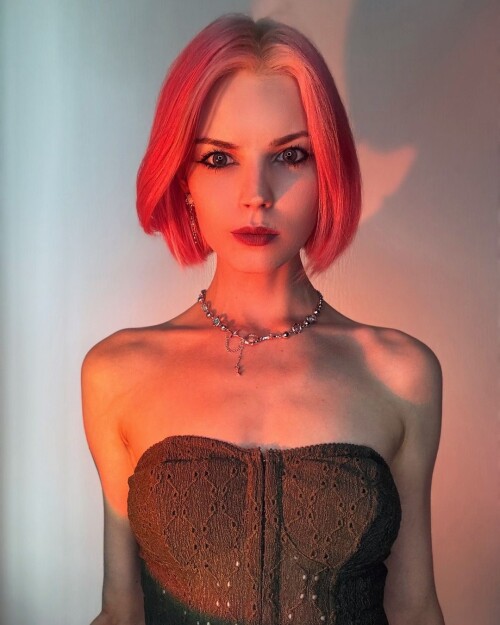 10000293831a4b12be7e82b58f