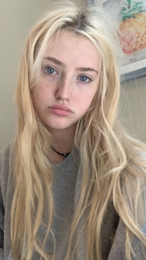 1000029807475d8d43968fd1aa