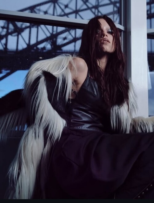 100003102734561a8b4dc59d01