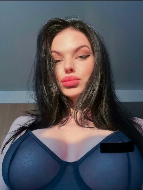 1000031047da287a8d1b65a693