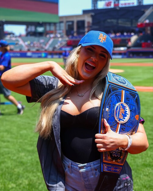 10000315259e158e621d7643fc