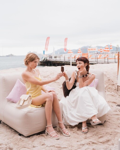 1000031652487813f82b2ea404