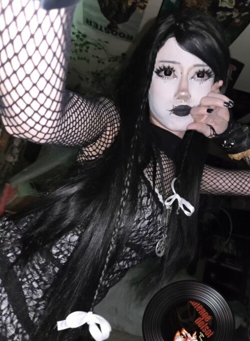 10000319943ec9099c350b0175