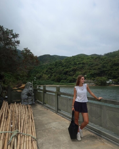 10000324153b8e88384974c880