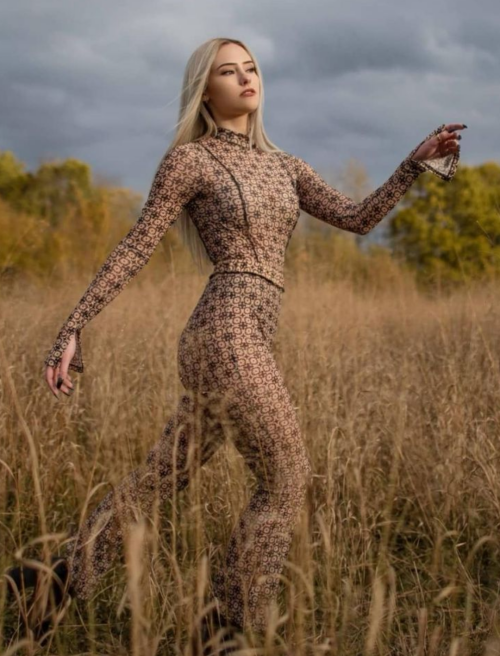 100003272290e701fdac07cdc9